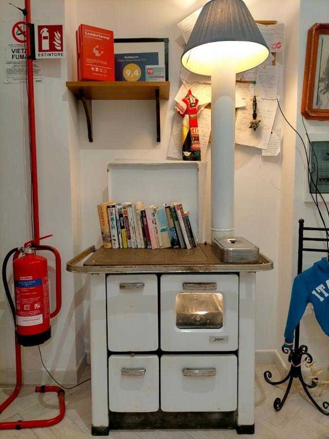 Lanzies Guesthouse روما المظهر الخارجي الصورة