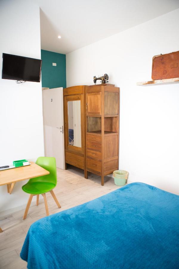 Lanzies Guesthouse روما المظهر الخارجي الصورة