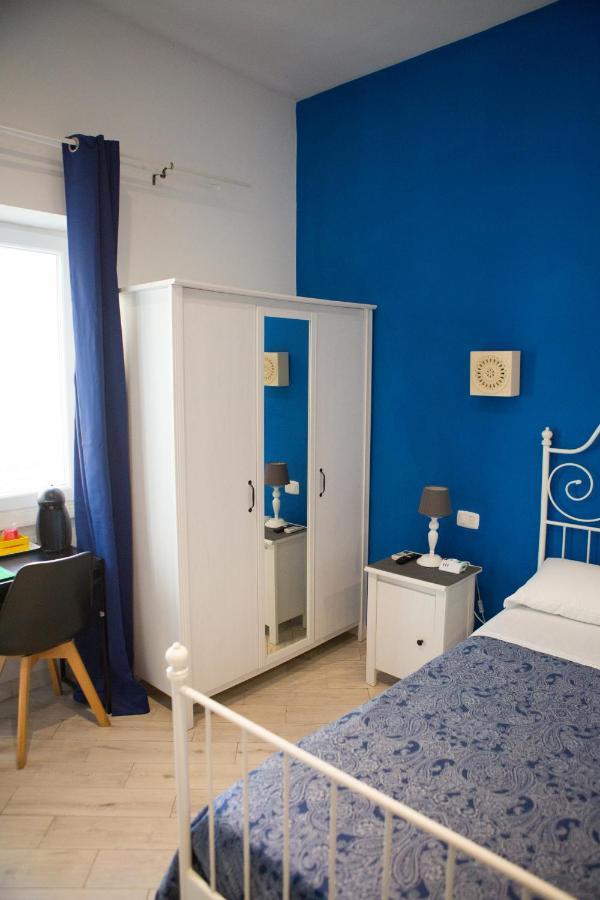 Lanzies Guesthouse روما المظهر الخارجي الصورة