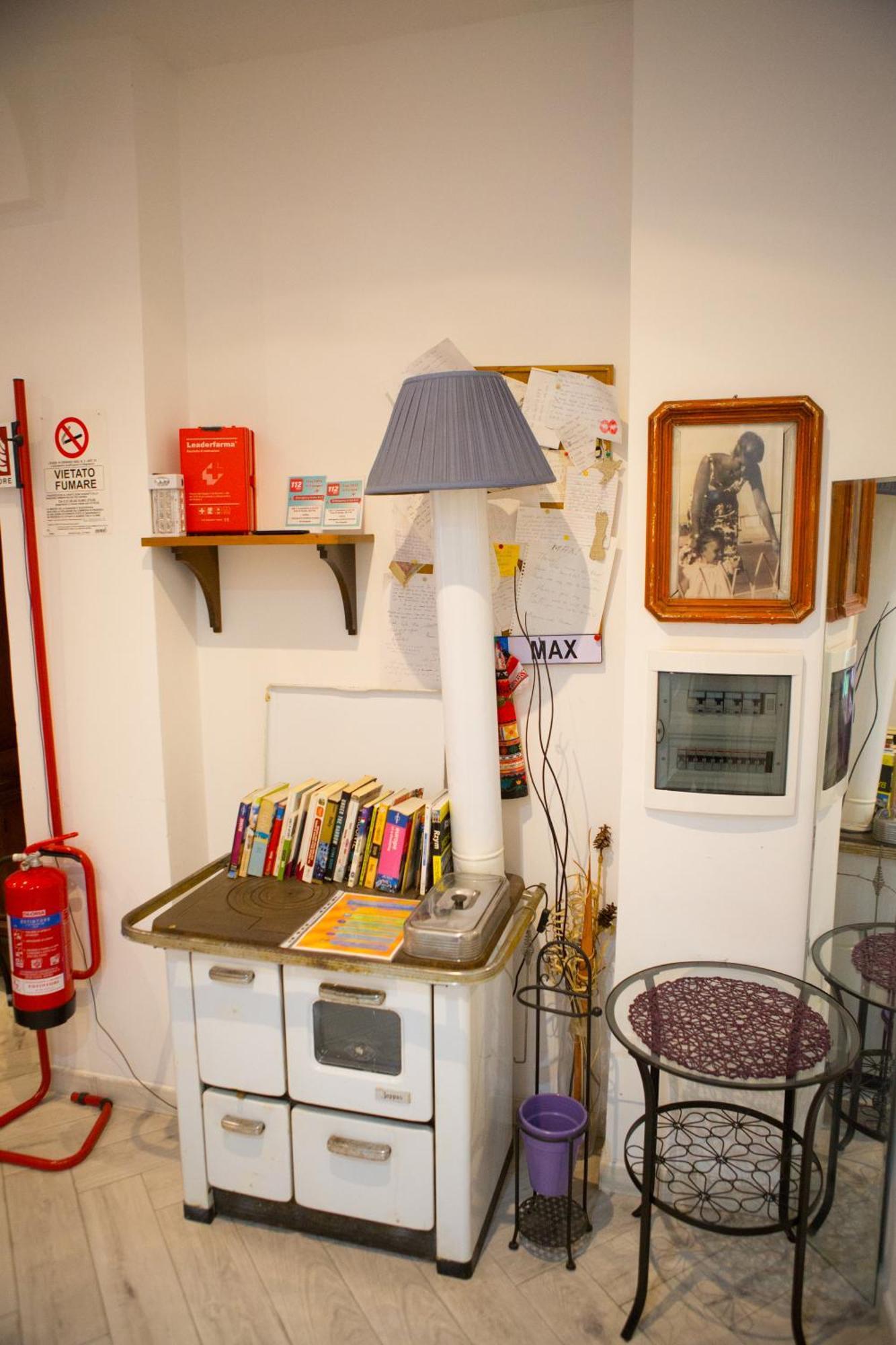 Lanzies Guesthouse روما المظهر الخارجي الصورة