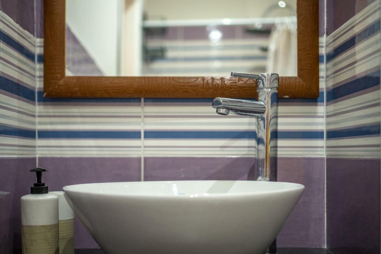 Lanzies Guesthouse روما المظهر الخارجي الصورة